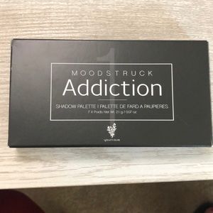 Moodstruck Eye shadow Palette 1